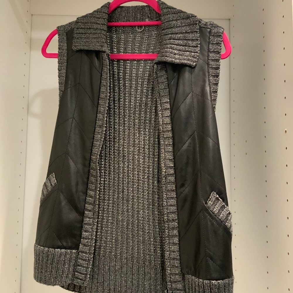 Like new leather n fabric vest women’s